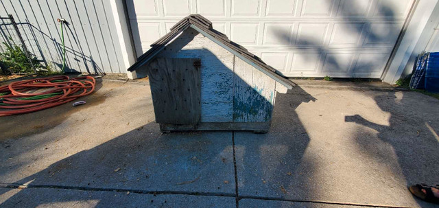 Dog House / Animal House FOR SALE in Accessories in Chatham-Kent - Image 2
