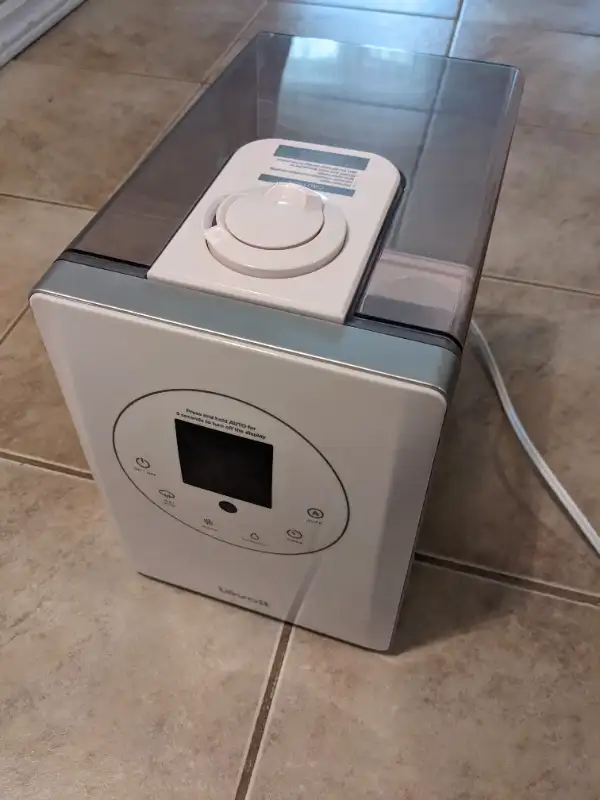 Moving sale - MANY household items - Excellent condition in Garage Sales in Guelph - Image 7