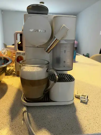 Nespresso Lattissima One, View more