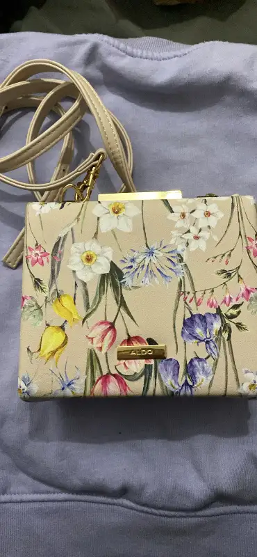 Petit sac soirée Neuf /new, View more