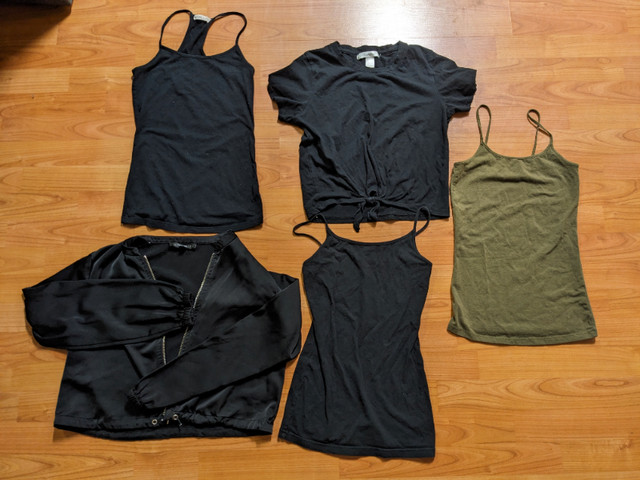 Women's Tops XS Extra Small in Women's - Tops & Outerwear in Edmonton - Image 2