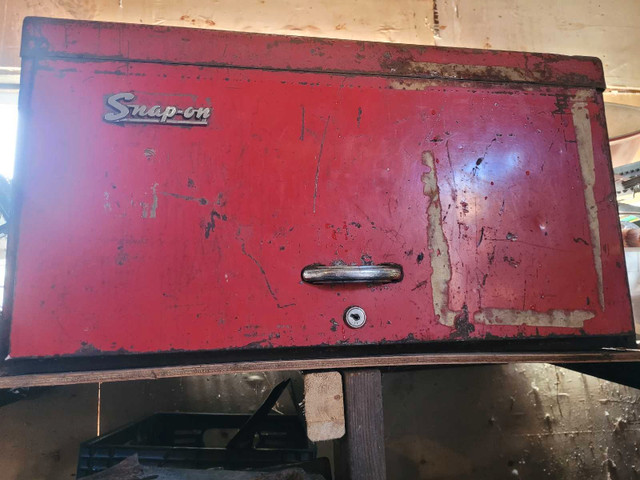 vintage Snap on toobox in Tool Storage & Benches in Napanee