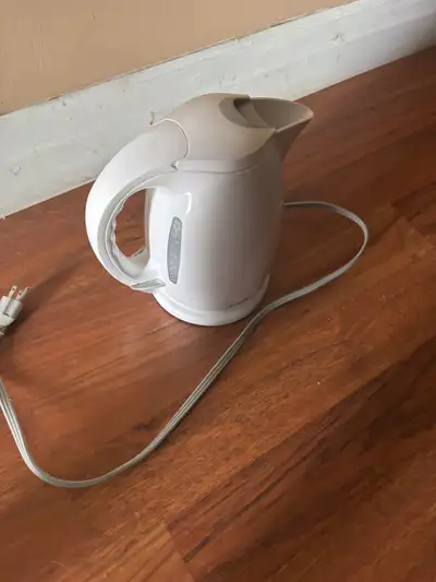 Beaumark white electric kettle, View more