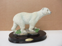 Juliana Collection Polar Bear Statue