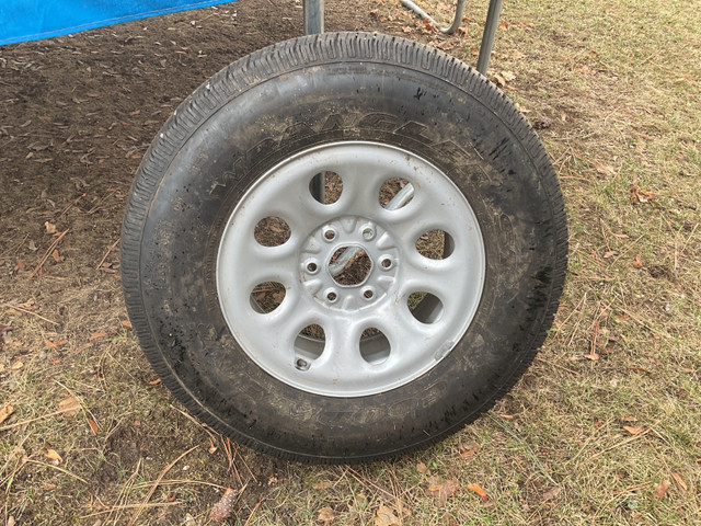 GMC 1500 pickup spare tire in Tires & Rims in Vernon