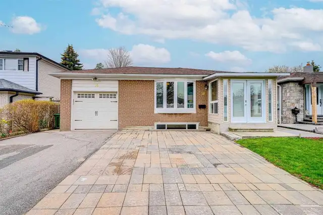 Midland/sheppard-3bdrm 2br Main flr house