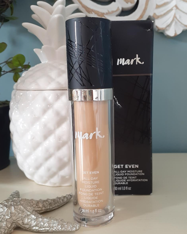mark. mark Get Even All-Day Moisture Liquid Foundation Light Med