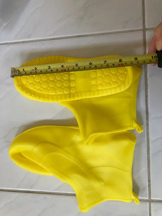 Waterproof anti-slip Rain Boot Shoe Cover in Women's - Shoes in City of Toronto - Image 4