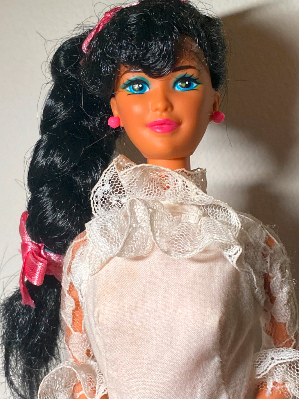 Vintage   Mattel Barbie Doll # 72 in Toys & Games in Vancouver - Image 4