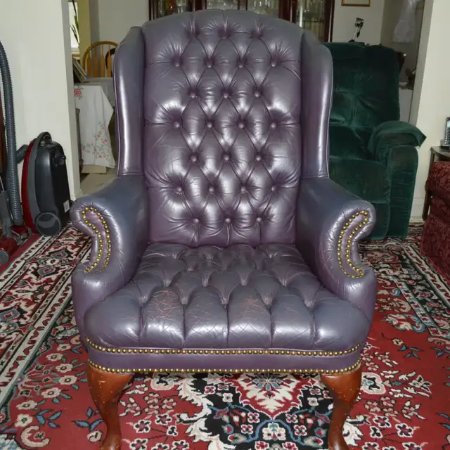 ️ Classic Leather Wingback Armchair