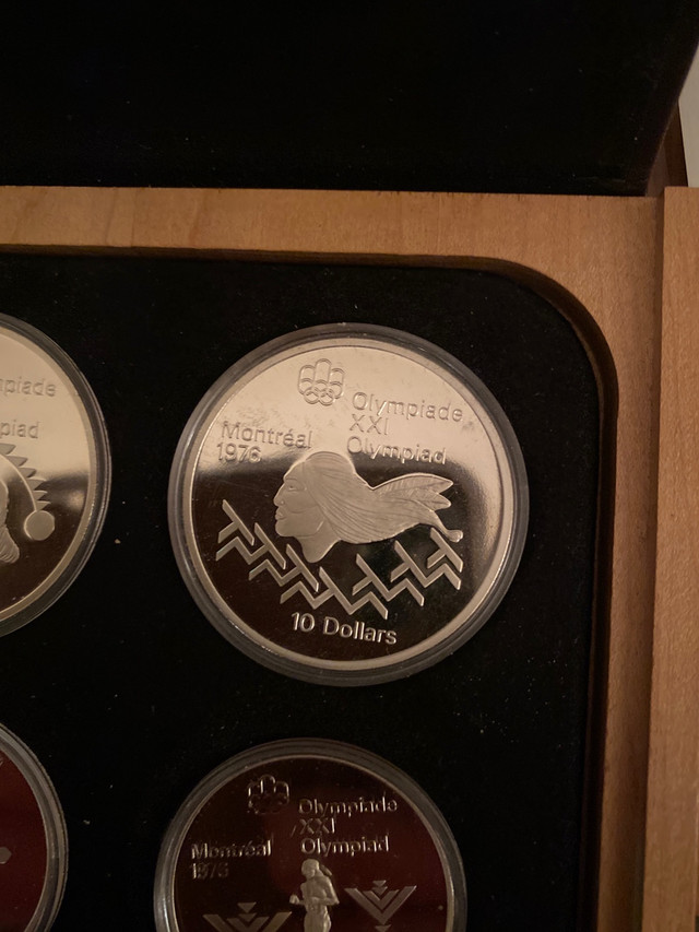 Oylmpic coin set in Arts & Collectibles in Hamilton - Image 3