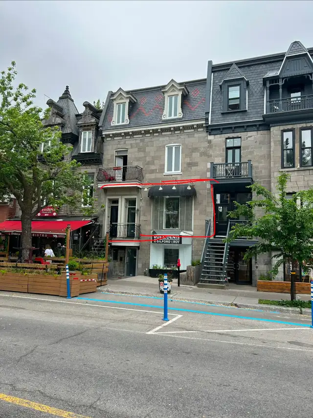 Beau local commercial 2e étage Saint-Denis