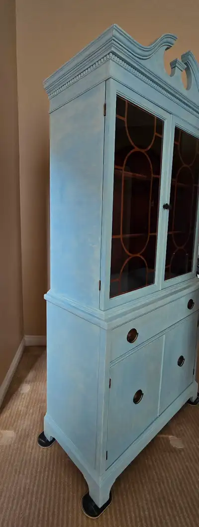ELEGANT Hutch / Display Cabinet, View more