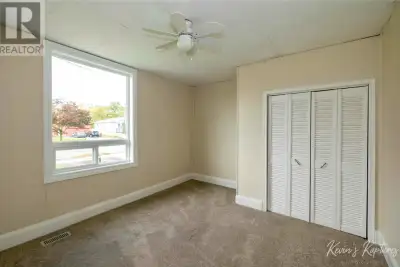 Private room in shared house for young person