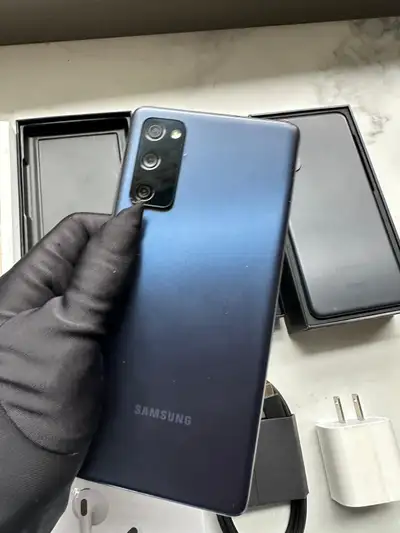 "Samsung Phones Sale – Limited Stock! Get any Samsung model below and receive FREE Airdrops + Fast C...