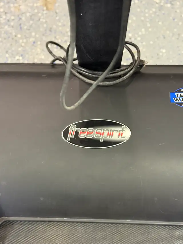 Freespirit Treadmill in Exercise Equipment in Kawartha Lakes - Image 3