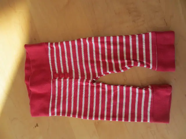 Pantalons unisexe lignés pour bébés 3-6 mois (C109) in Clothing - 3-6 Months in City of Montréal - Image 2
