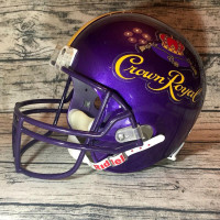 CROWN ROYAL COLLECTOR/PROMOTIONAL DISPLAY ITEMS WANTED !