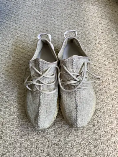 Yeezy Boost 350 V2 Men’s Size 10, View more