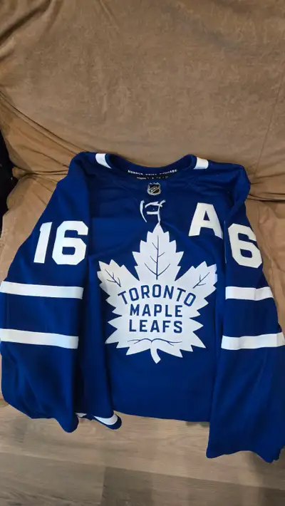 Marner Jersey, View more