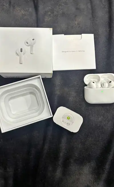 Apple AirPods Pro, View more