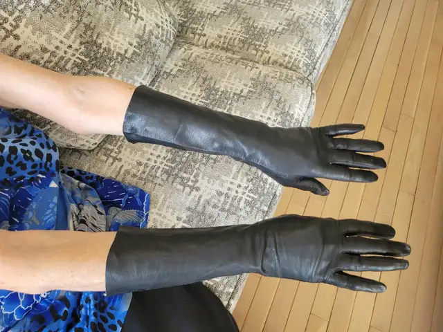 Black Italian  Leather Opera Gloves