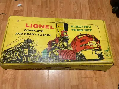 The vintage Lionel Electric Train Set No. 1609 is a classic model railroad starter set that includes...