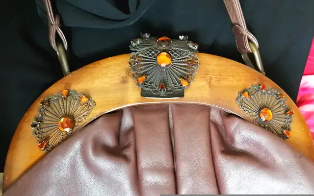 Genuine Renato Angi Italy Brown Leather medium Woman Hand Bag in Women's - Bags & Wallets in Mississauga / Peel Region - Image 3