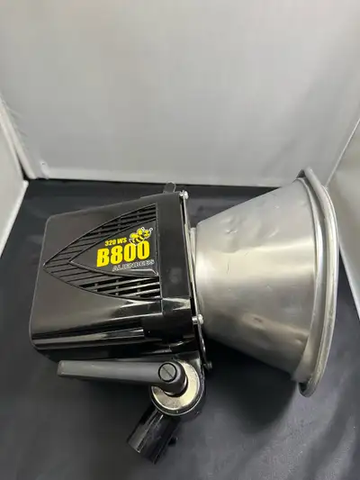 AlienBees B800 320Ws Studio Monolight Flash – Working, USA-Made, View more