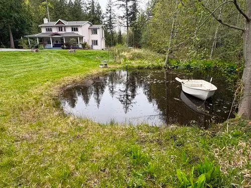 1520 LAZO LANE. Cedar, BC MLS® Number: 1032393 A large, 4 bed, 3 bath classic country home on 5 acre...