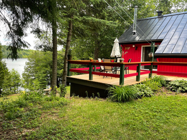 Cottage on beautiful Lake dans Québec - Image 2