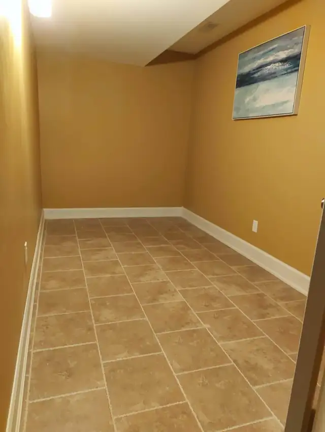 Room for Rent in Oshawa/Courtice $700/month in Room Rentals & Roommates in Oshawa / Durham Region - Image 5