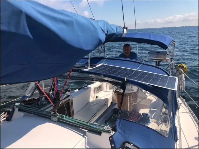 CS 33 Voilier / Sailboat Superb Condition! in Sailboats in City of Montréal - Image 4