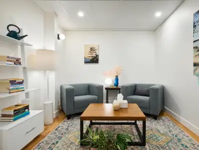 Lovely, furnished counselling rooms for rent