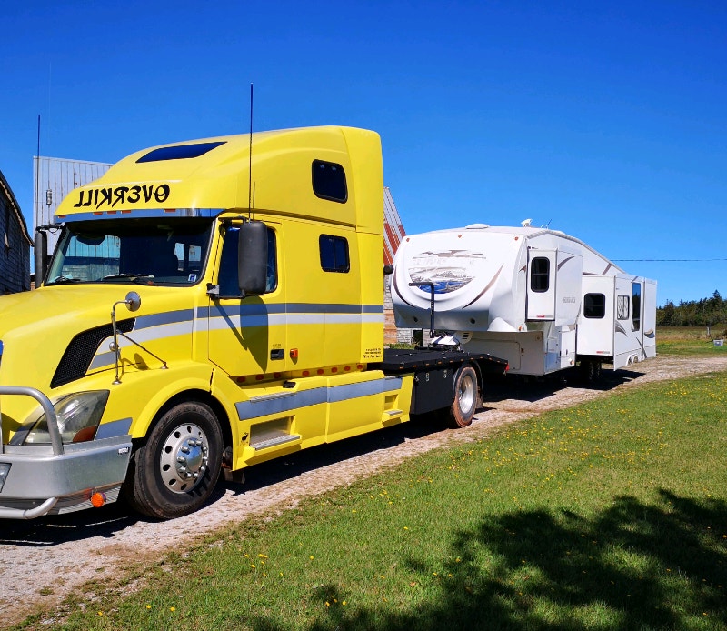 5th wheel rv hauler Located in PEI Travel Trailers & Campers