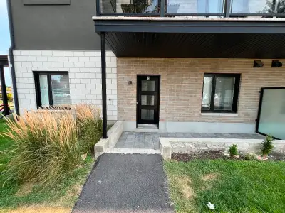 Lease Assignment – 2 Bedroom Apartment in Le Plateau (Gatineau) Available: September 30, 2025 Rent:...