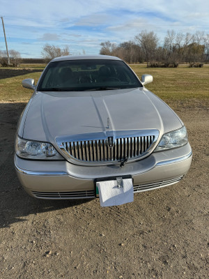 2010 Lincoln Town Car