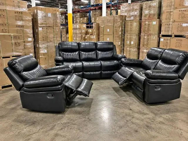 Leather Manual Recliner 3 Piece Sofa set For Sale in Chairs & Recliners in Kingston - Image 2