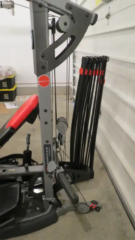 Bowflex Ultimate 2 in Exercise Equipment in Edmonton - Image 6