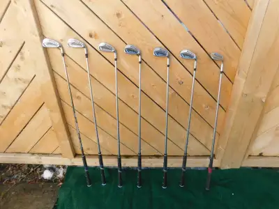 Right-hand Cobra F8  iron set, View more