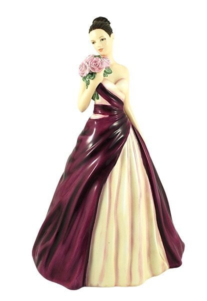 Royal Doulton Occasions 'With Love' HN 5335 Figurine in Arts & Collectibles in Markham / York Region