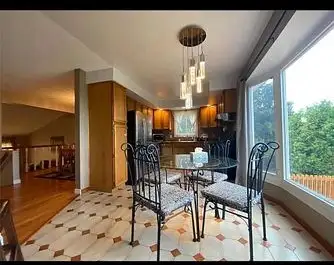 4 Bedroom House For Lease Near William Parkway & Dixie Rd