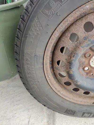 Michelin Snow Tires For Sale 225/65/R17