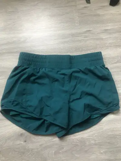 WOMAN'S  MEDIUM SHORTS, View more