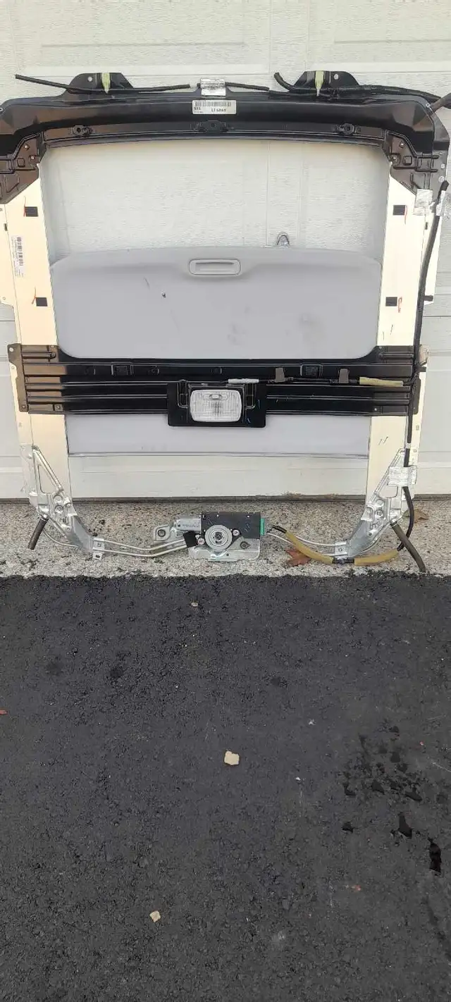 Honda crv sunroof in Other Parts & Accessories in Mississauga / Peel Region - Image 4