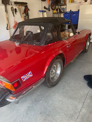 1974 Triumph TR6 chrome bumpers
