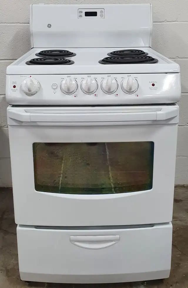 - Apartment Size Electric Stove “GE” 24 inch in Stoves, Ovens & Ranges in Barrie - Image 2