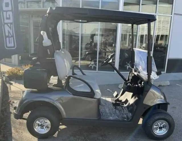 Golf Cart 2021 lithium in Golf in Prince George - Image 2