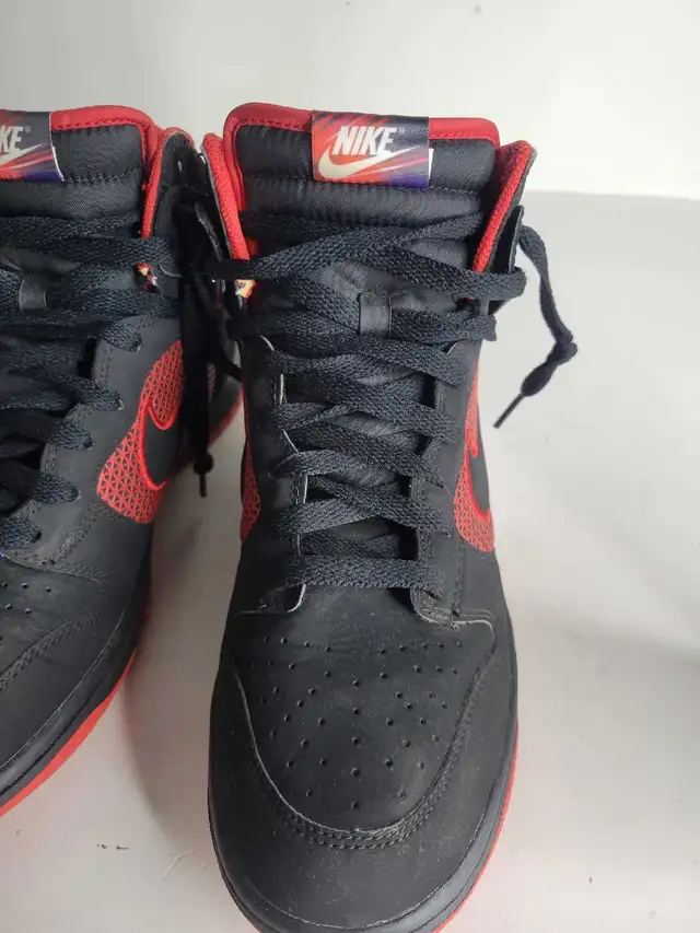 Nike Dunk Hig Retro Black Red Bred Men Size 8.5 Shoes 317982-055 in Men's Shoes in Oakville / Halton Region - Image 4