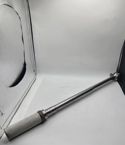 Snap-On QJR-3250 Click Type Torque Wrench (#42366-3) in Hand Tools in City of Halifax - Image 2